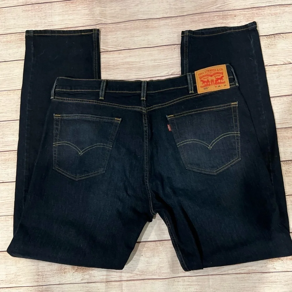 Men’s Levi’s 505 denim jeans size 38 X 34